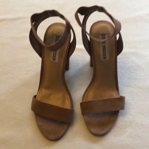 EUC Steve Madden 4 inch heals. Size 6.5.